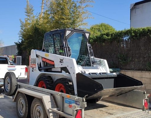 ITT Bobcat OF: al lado de sus clientes