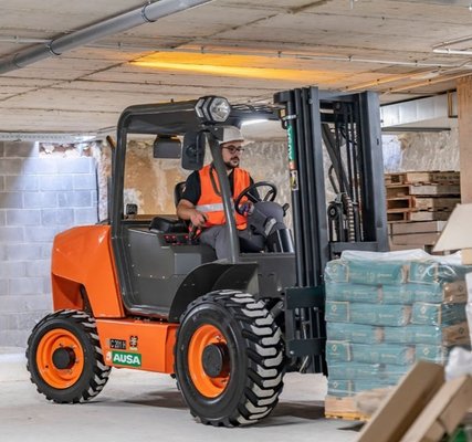 Bobcat Of presenta la carretilla todoterreno C201H de Ausa 