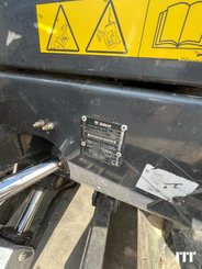 Mini pelle Bobcat E50 - 3